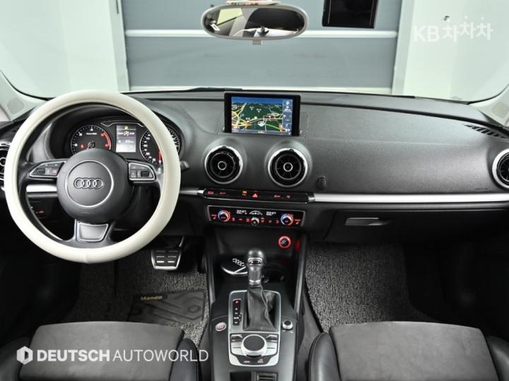 Audi A3 NEW 35 TDI Sportback Dynamic 8V 8