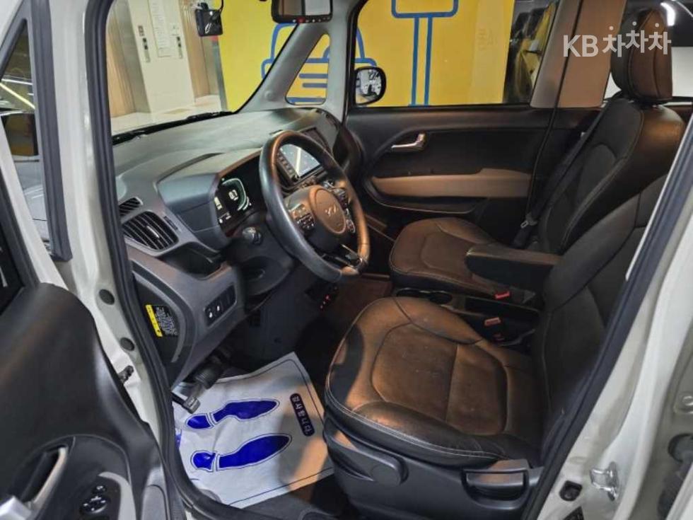2023 - kia kia