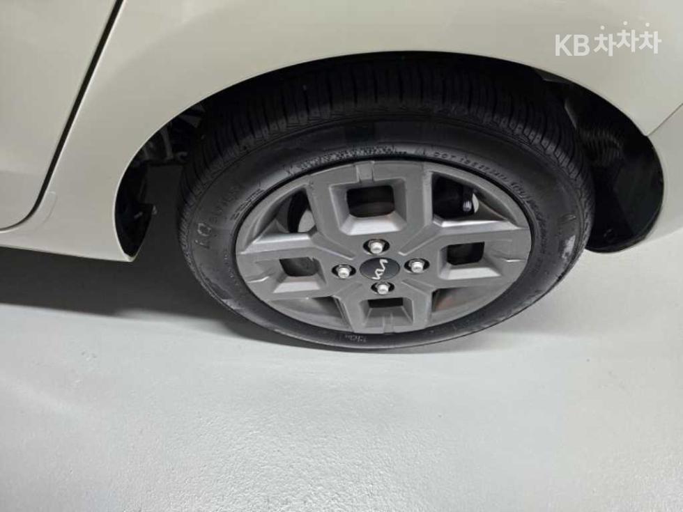 2023 - kia kia