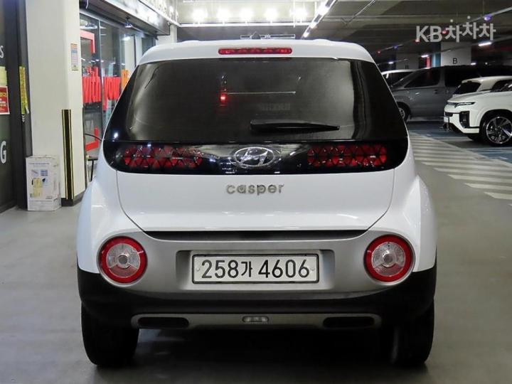 Hyundai Casper 1.0 Gasoline Modern 6