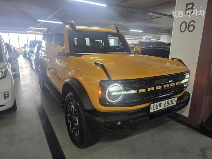 Ford Bronco U725 2.7 4 Door Outer Banks Base Type 2