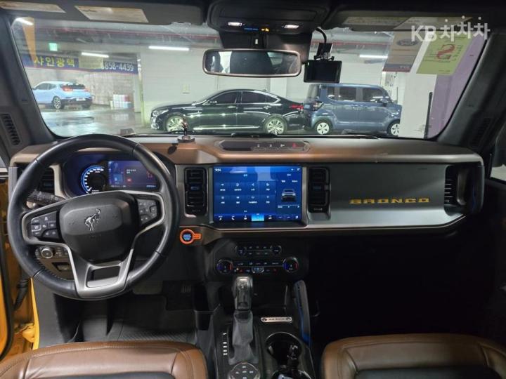 Ford Bronco U725 2.7 4 Door Outer Banks Base Type 6