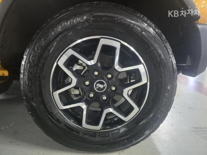 Ford Bronco U725 2.7 4 Door Outer Banks Base Type 10