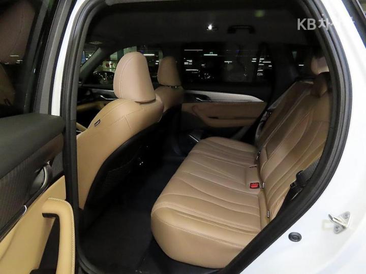 Renault Koleos E-Tech Hybrid Iconic 8