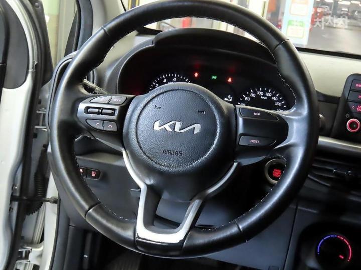 Kia Morning Urban JA 1.0 Gasoline Prestige 9