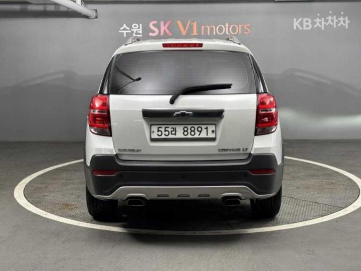 Chevrolet Captiva 2WD LT Premium 4