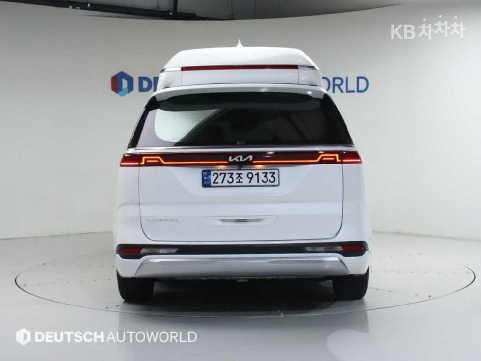 Kia Carnival — miniaturë 4