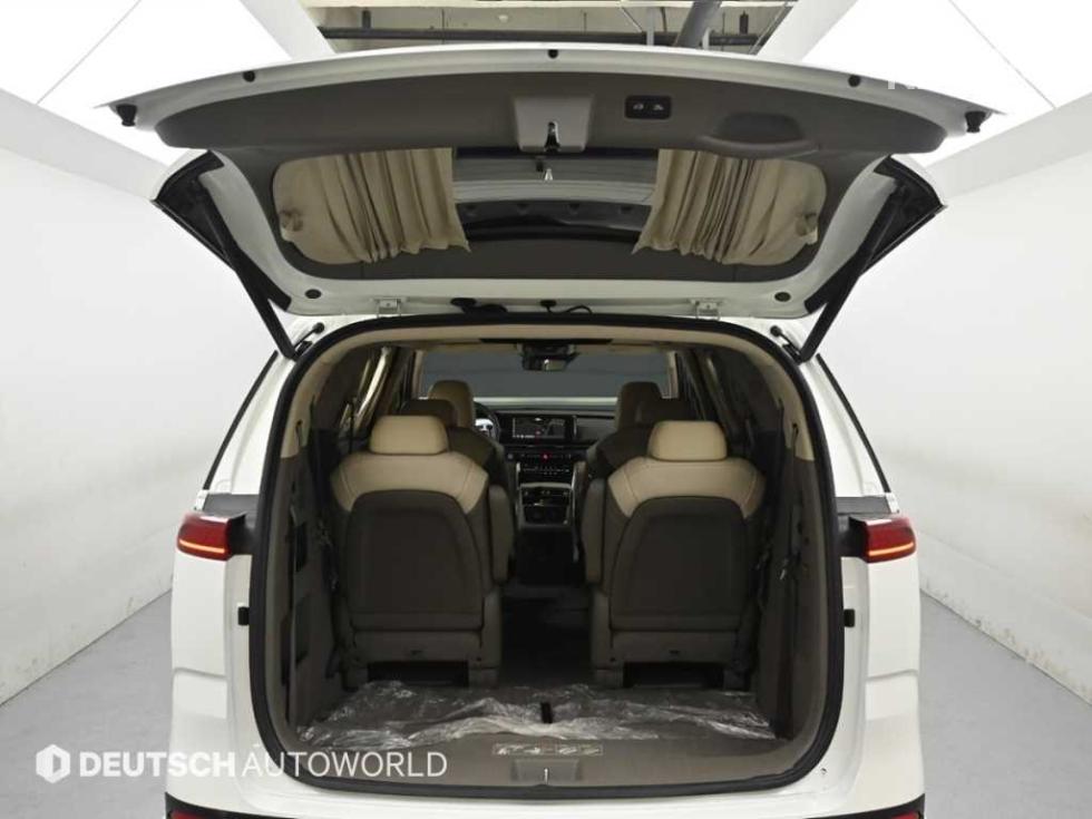 Kia Carnival — miniaturë 19