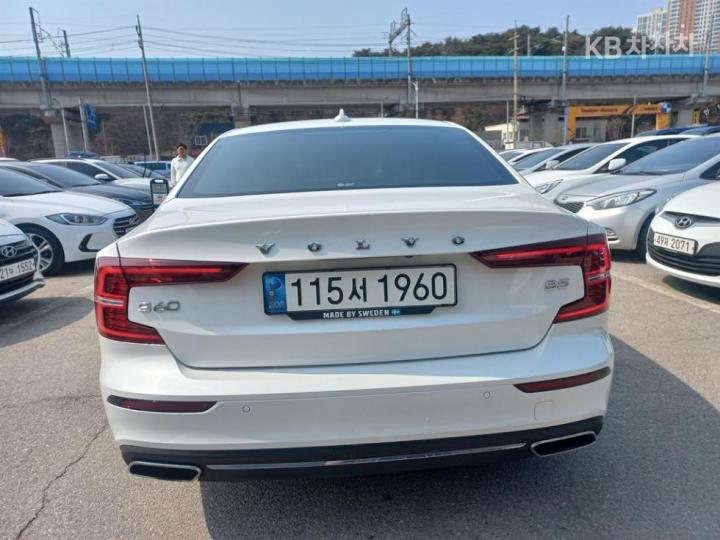 Volvo S60 2.0 B5 Inscription 10