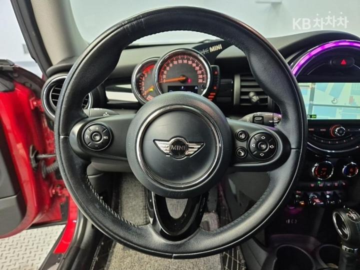 Mini Cooper D 1.5 High 10