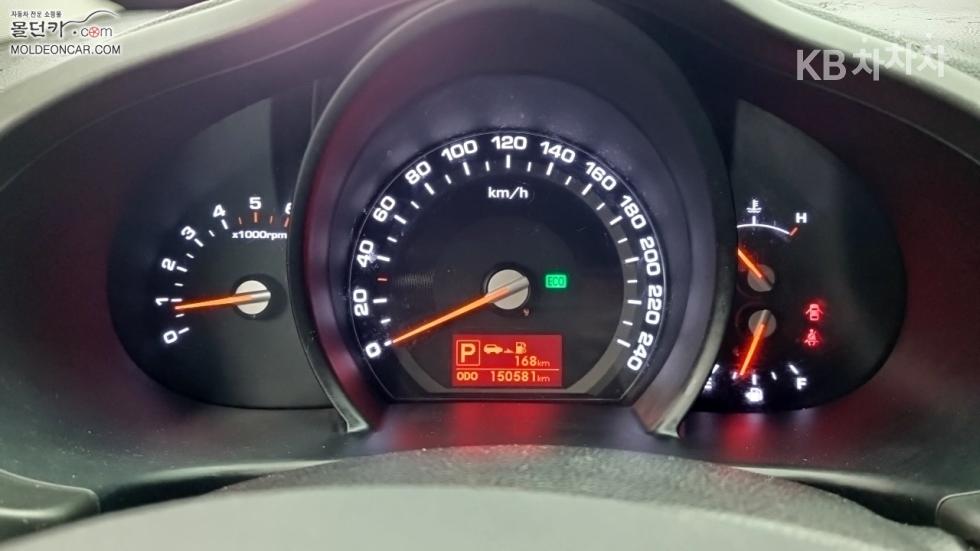 2011 - kia sportage