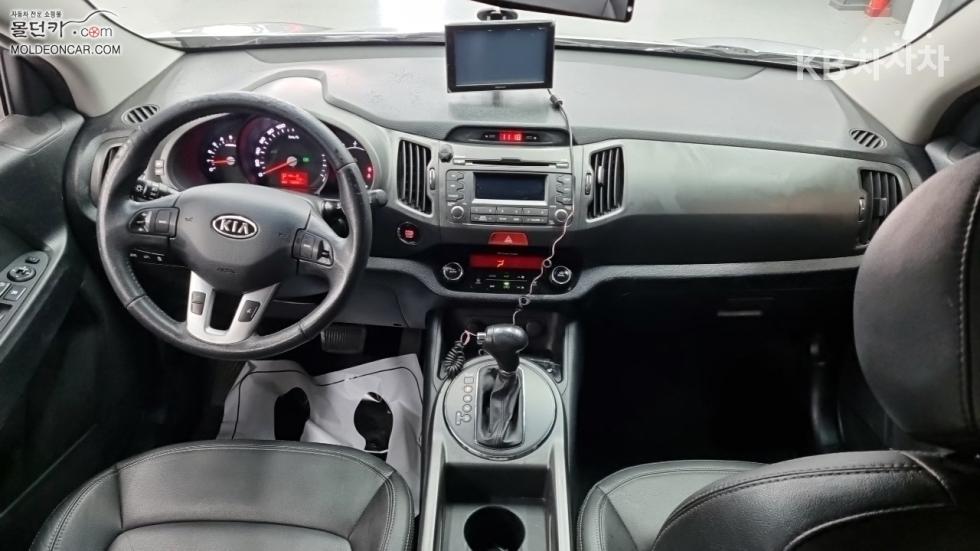 2011 - kia sportage