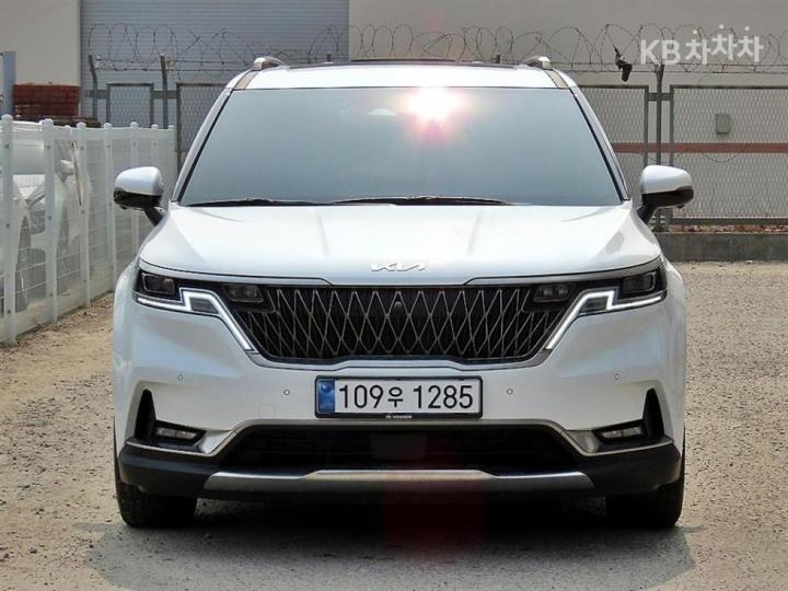 Kia Carnival G3.5 GDI Signature 2