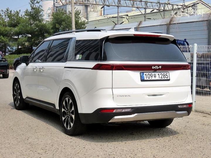 Kia Carnival G3.5 GDI Signature 4