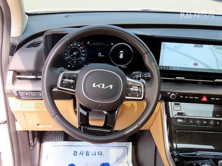 Kia Carnival G3.5 GDI Signature 10