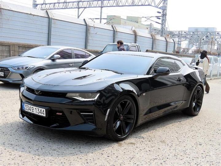 Chevrolet Camaro SS 6.2 V8 3