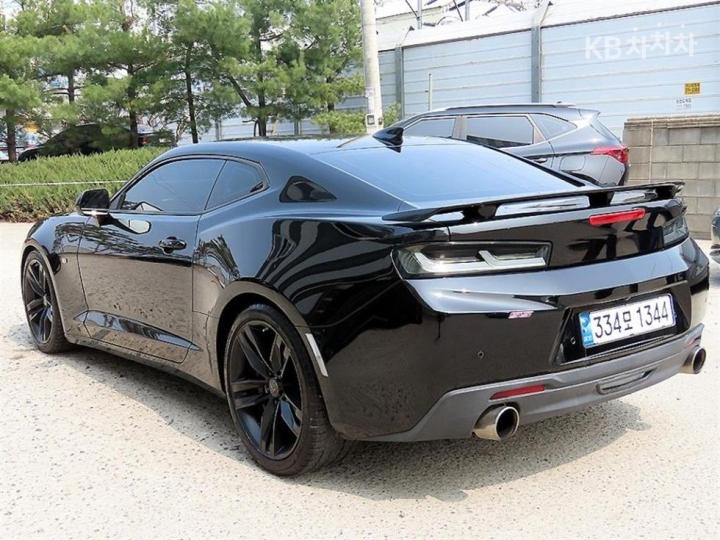 Chevrolet Camaro SS 6.2 V8 4