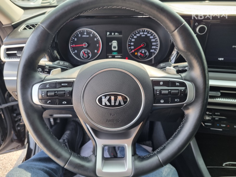 2020 - kia k5