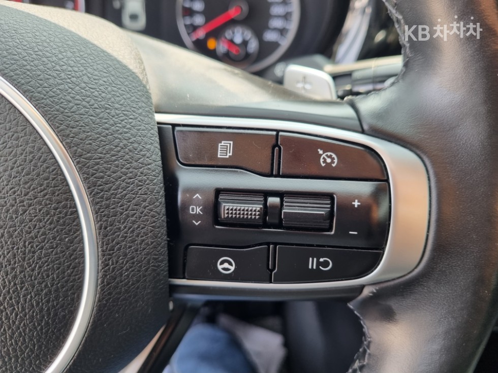 2020 - kia k5
