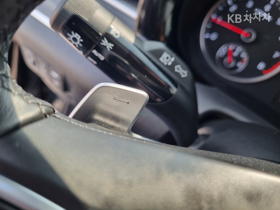2020 - kia k5