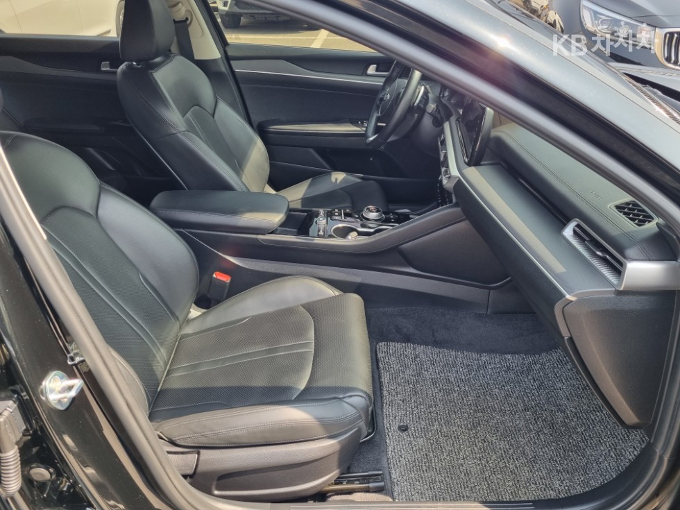 2020 - kia k5