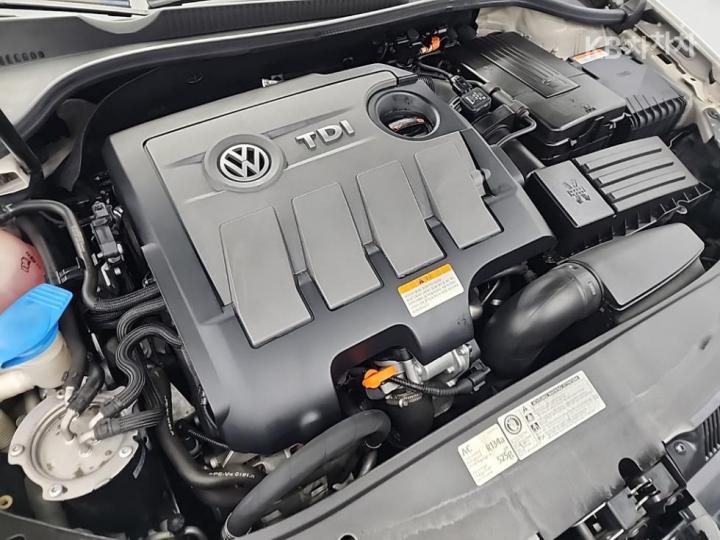 Volkswagen Golf 1.6 TDI BMT Style Edition MK6 2011-2013 6