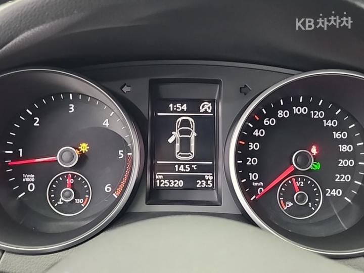 Volkswagen Golf 1.6 TDI BMT Style Edition MK6 2011-2013 7