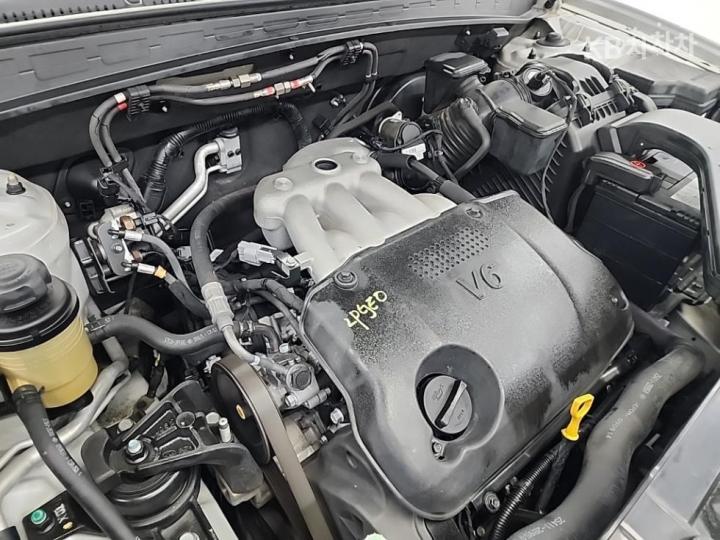 Hyundai Santa Fe CM 2WD 2.7 LPi MLX Premier 6