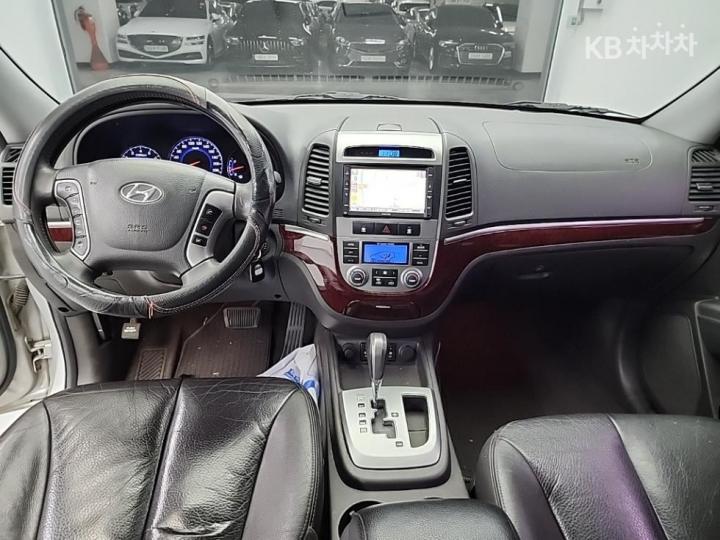 Hyundai Santa Fe CM 2WD 2.7 LPi MLX Premier 8