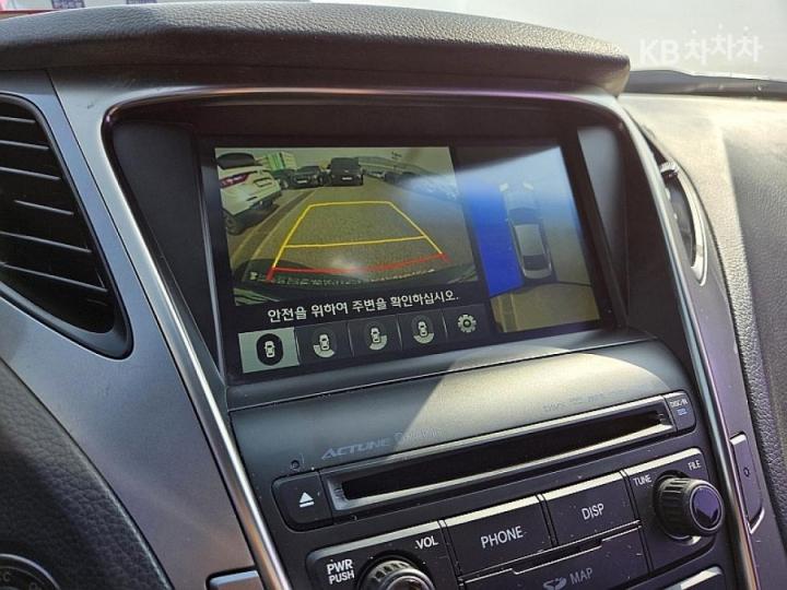 Hyundai Grandeur Hybrid Premium 10