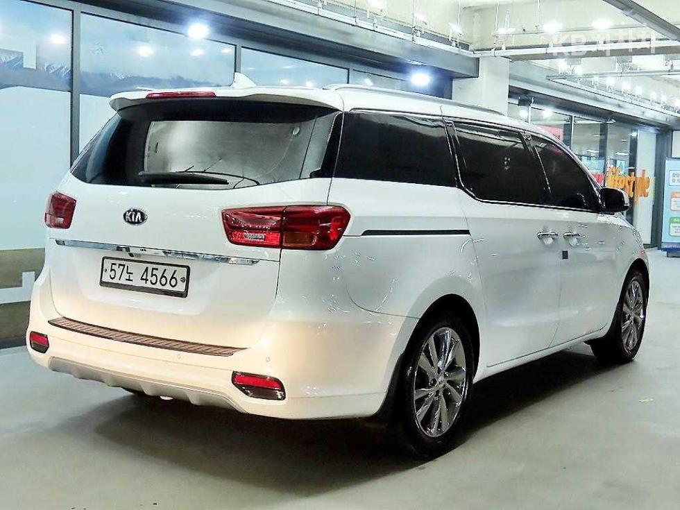 2019 - kia carnival