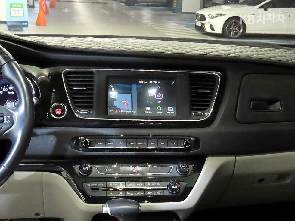 2019 - kia carnival