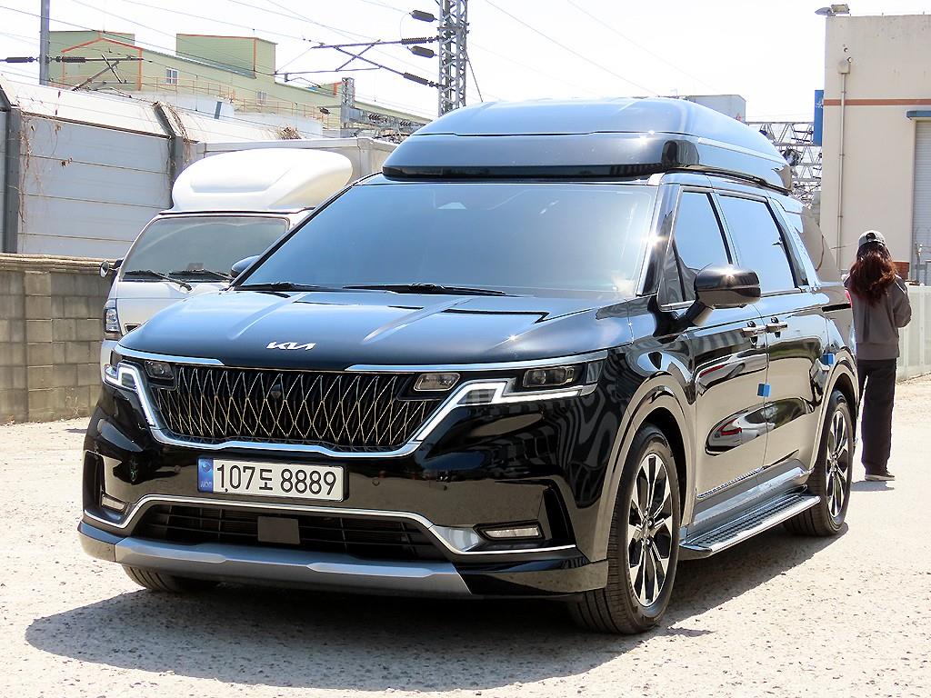 2021 - kia carnival
