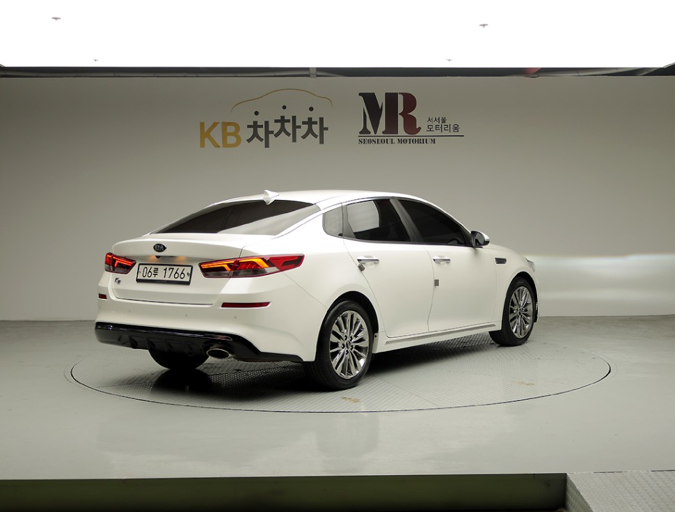 2019 - kia k5