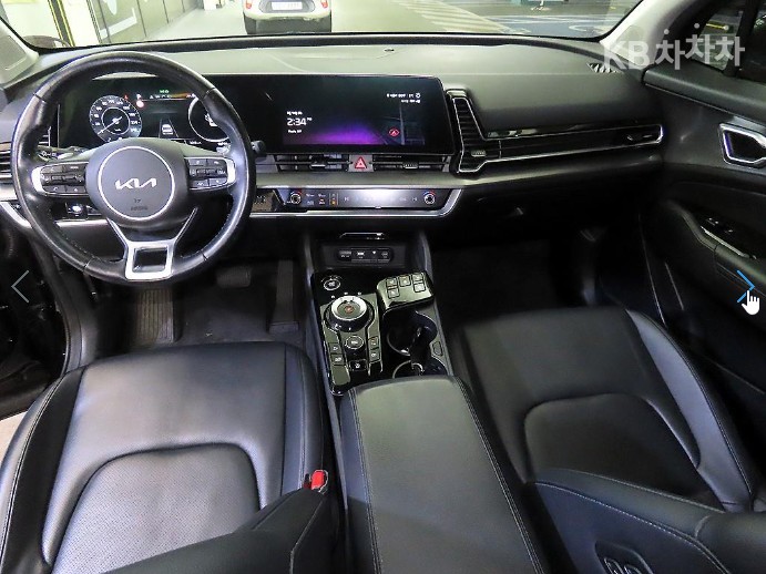 2022 - kia sportage