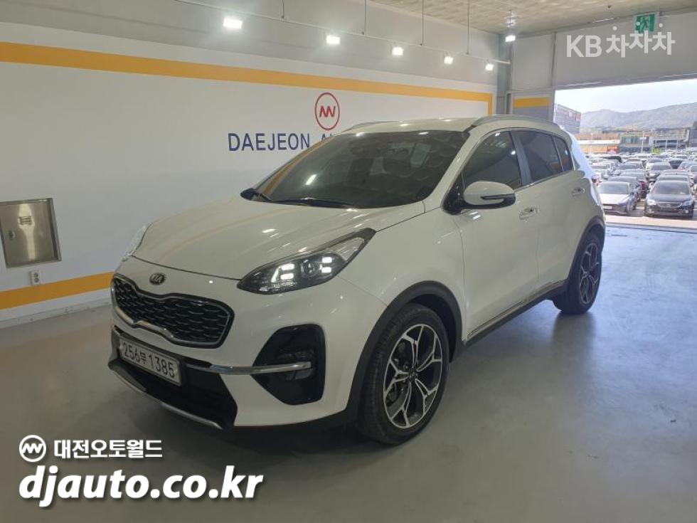 2021 - kia sportage