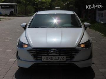 Hyundai Sonata 2.0 LPG 렌터카 — foto 1