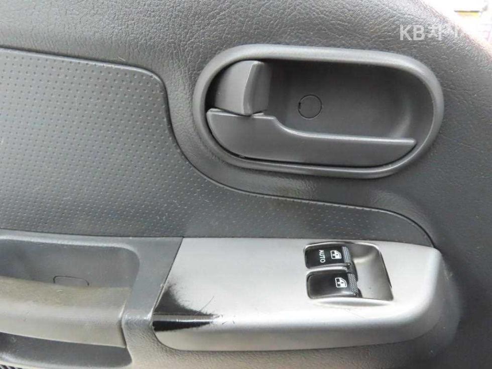 2012 - kia bongo iii