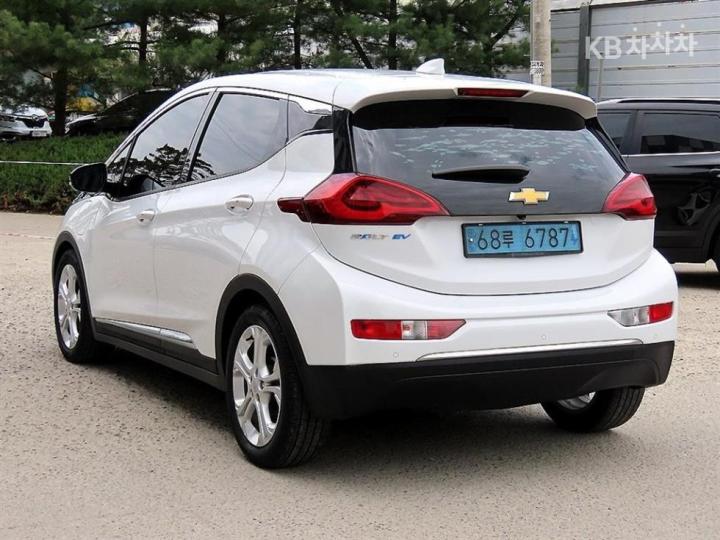 Chevrolet Bolt Ev 2019 photo 3