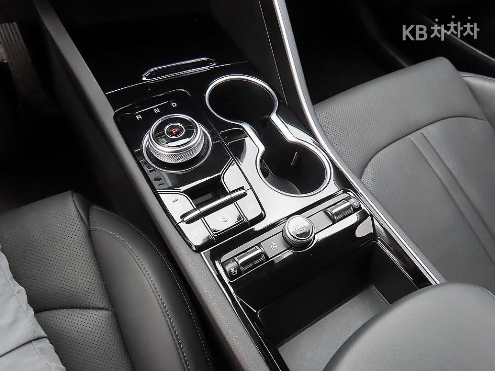 2020 - kia k5