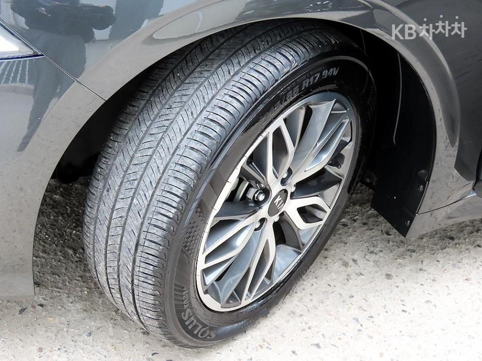 2020 - kia k5