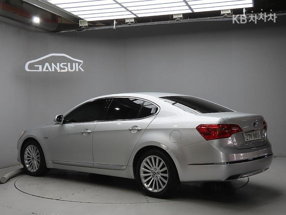 2010 - kia k7