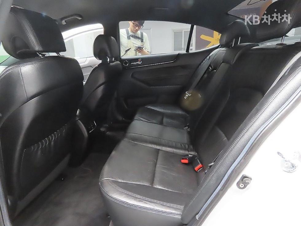 2010 - kia k7