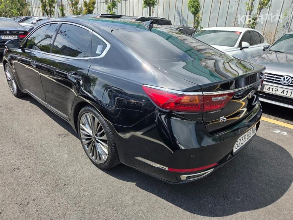 2019 - kia k7