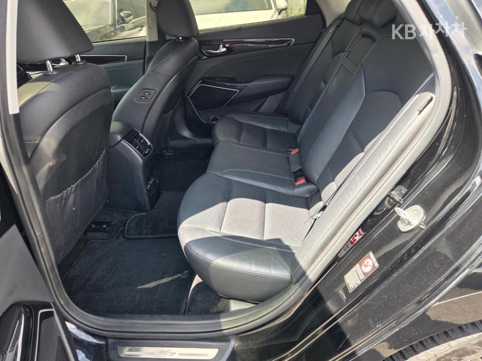 2019 - kia k7