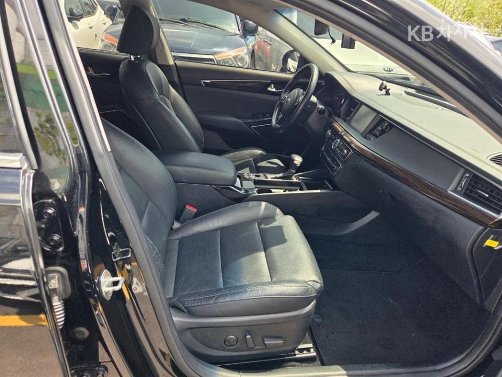2019 - kia k7