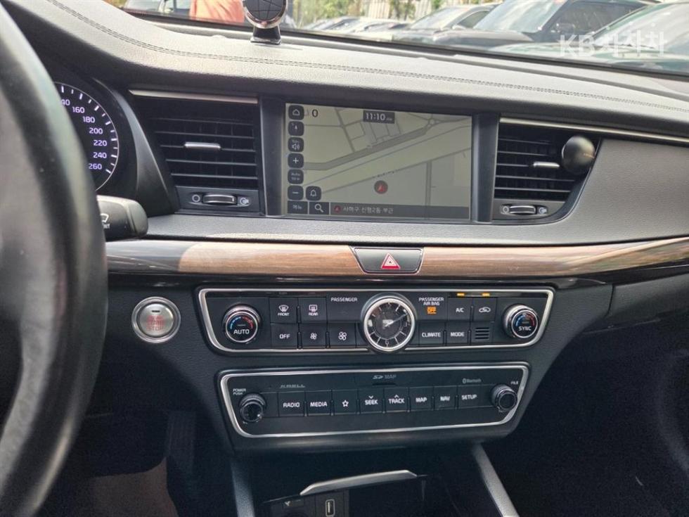2019 - kia k7