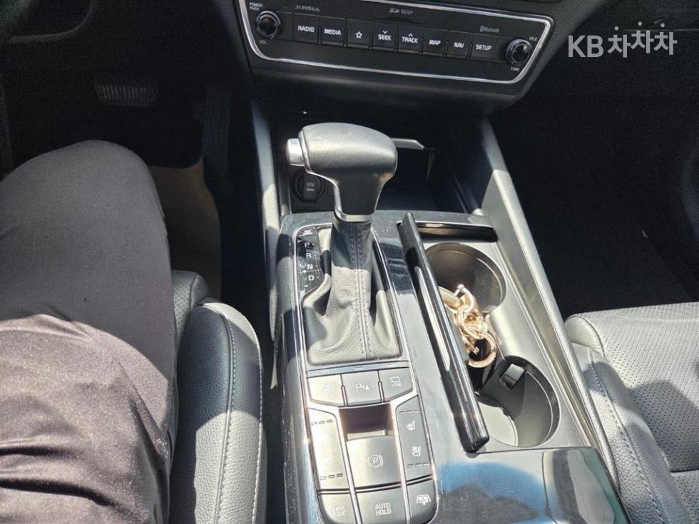 2019 - kia k7