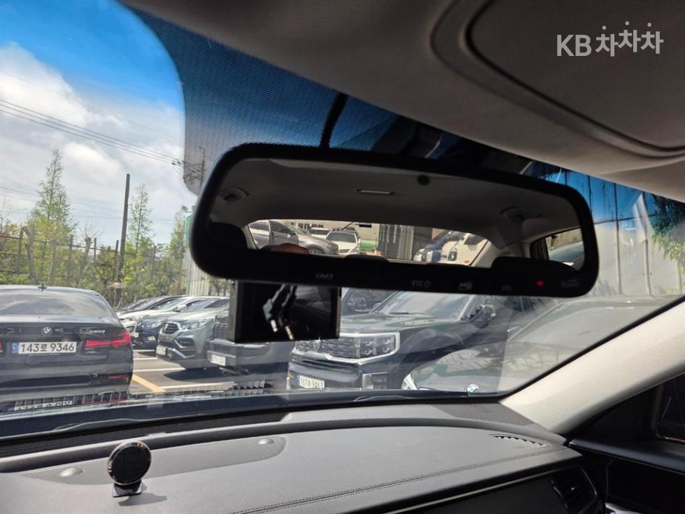 2019 - kia k7