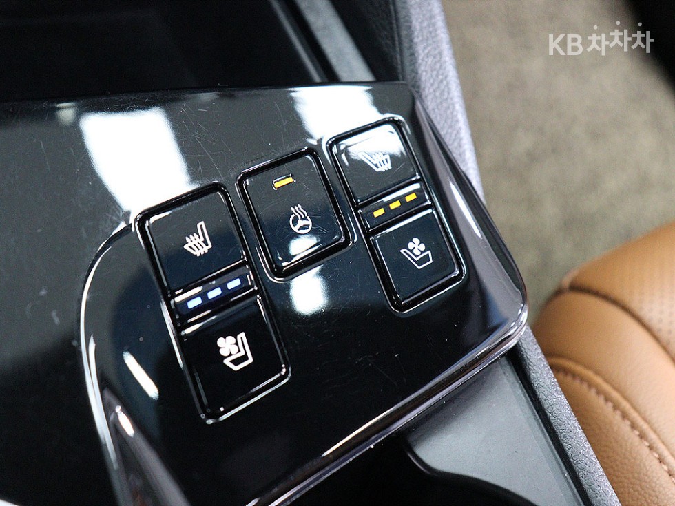 2022 - kia sportage